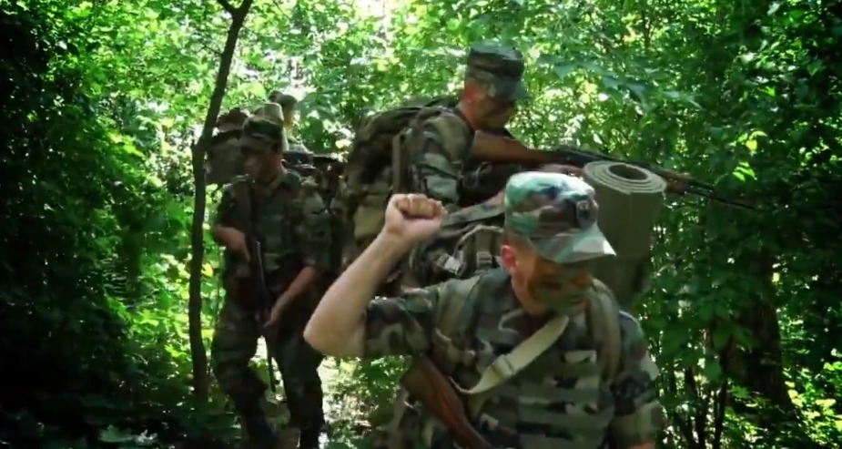 Военные курсанты принимают участие в соревнованиях "Cambrian Patrol".