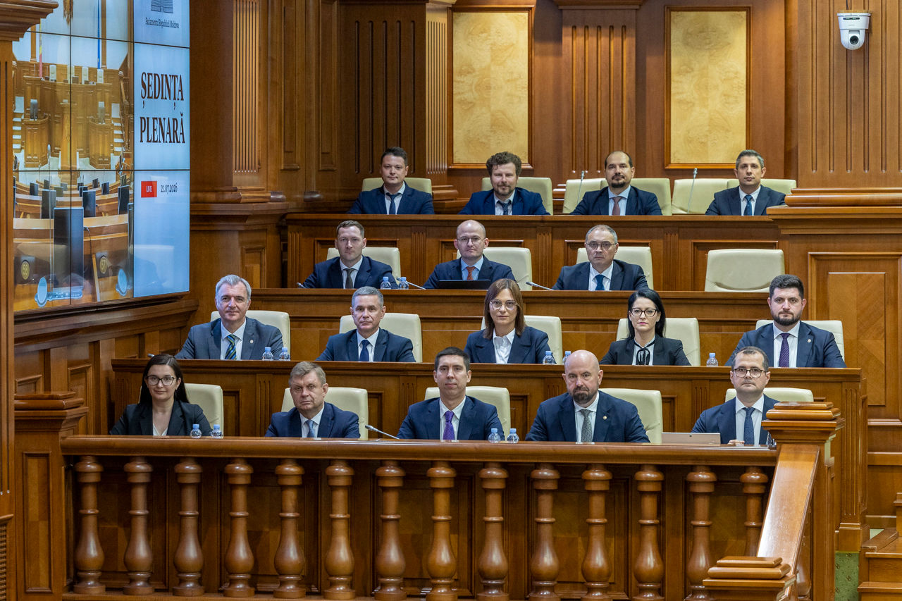 Тофан — министрам: Если не будет результатов, у меня хватит смелости на перестановки.