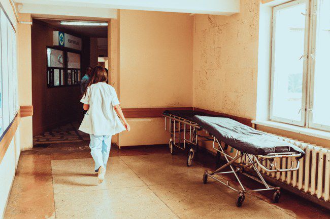 O femeie din raionul Ştefan Vodă a decedat zilele trecute pe patul de spital. 