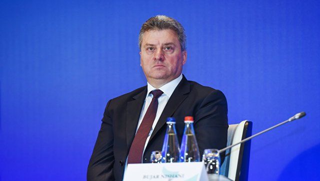 Главу Македонии обвинили в том, что тот не помогает вступлению в ЕС и НАТО.