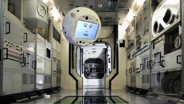 Dronă cu inteligență artificială, pe Staţia Spaţială Internaţională
