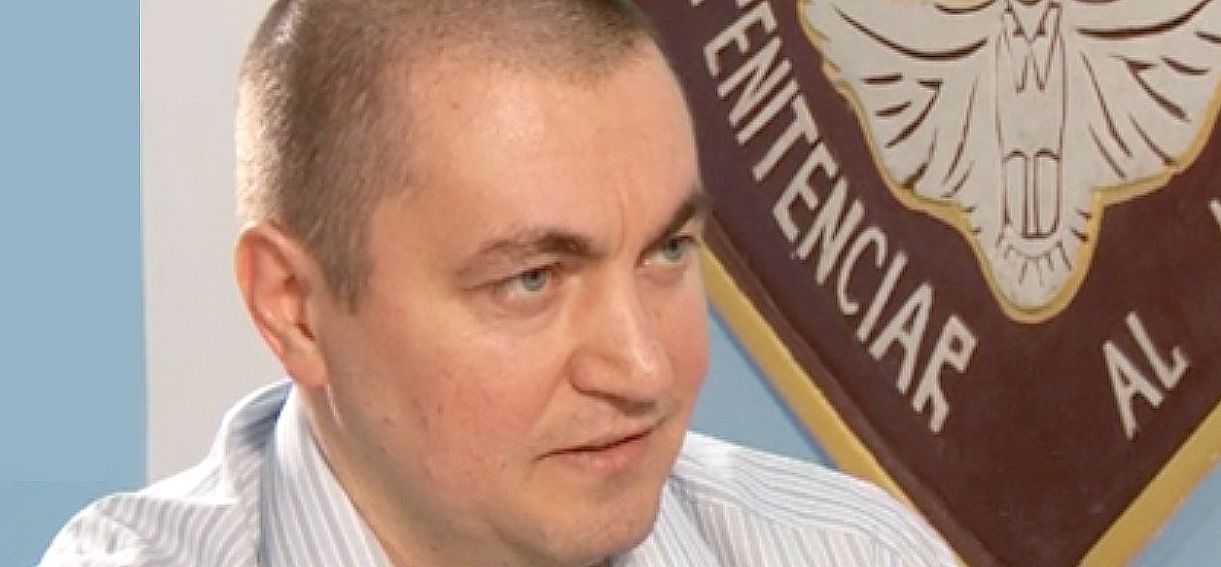 Платон считает, что прокуроры пытаются скрыть настоящих бенефициаров кражи миллиарда. 
