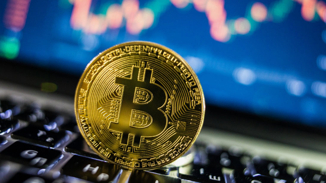 Cursul bitcoinului a stabilit un nou record.