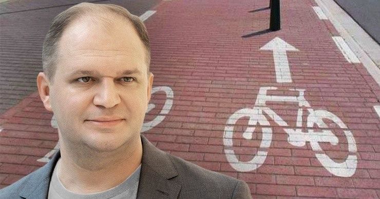 Примар Кишинева обещал регулярно ездить на работу на велосипеде.