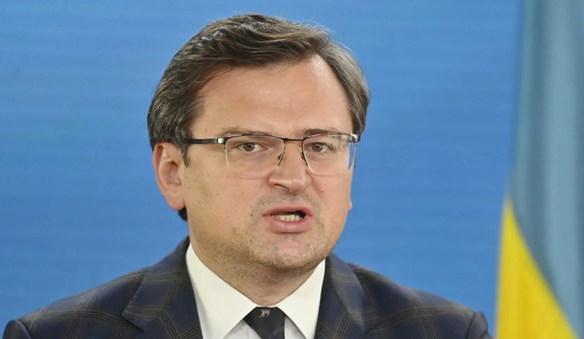 Кулеба: Пекин не предлагал отдать РФ оккупированные территории Украины.