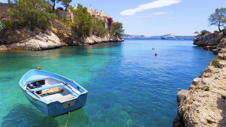 Agențiile de turism se întrec în oferte pentru odihna de vara