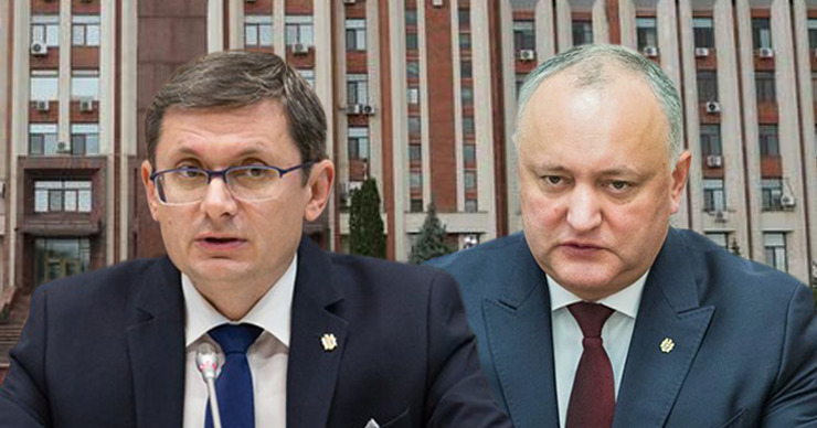 Гросу о поздравлении Додона Красносельскому: Для меня он - предатель. Коллаж: Point.md