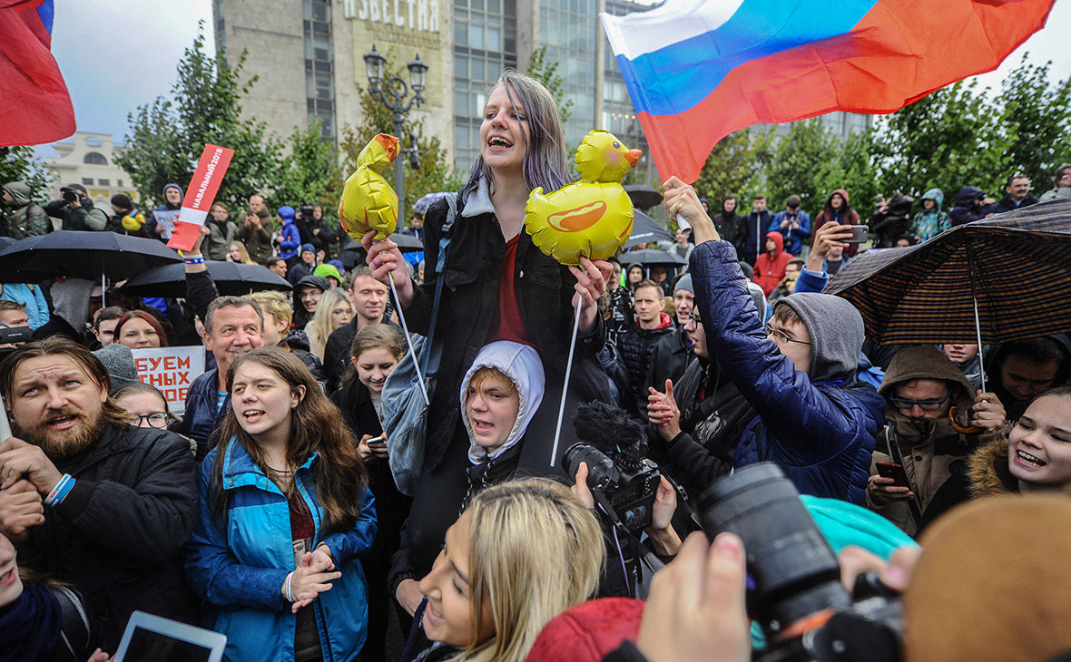 МВД предложило ввести ответственность родителей и учителей подростков, которые принимают участие в акциях.