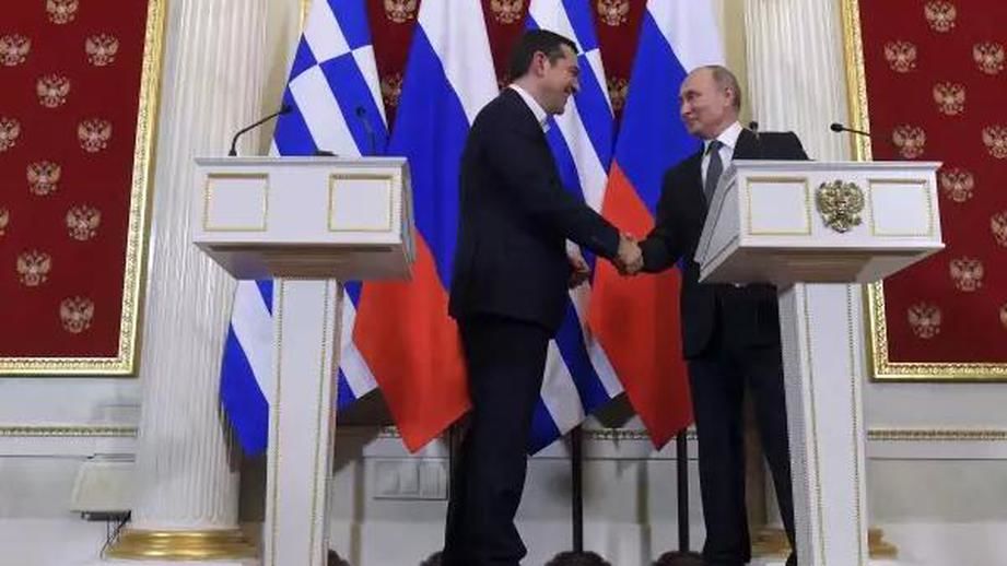 Ципрас попросил у Путина галстук.