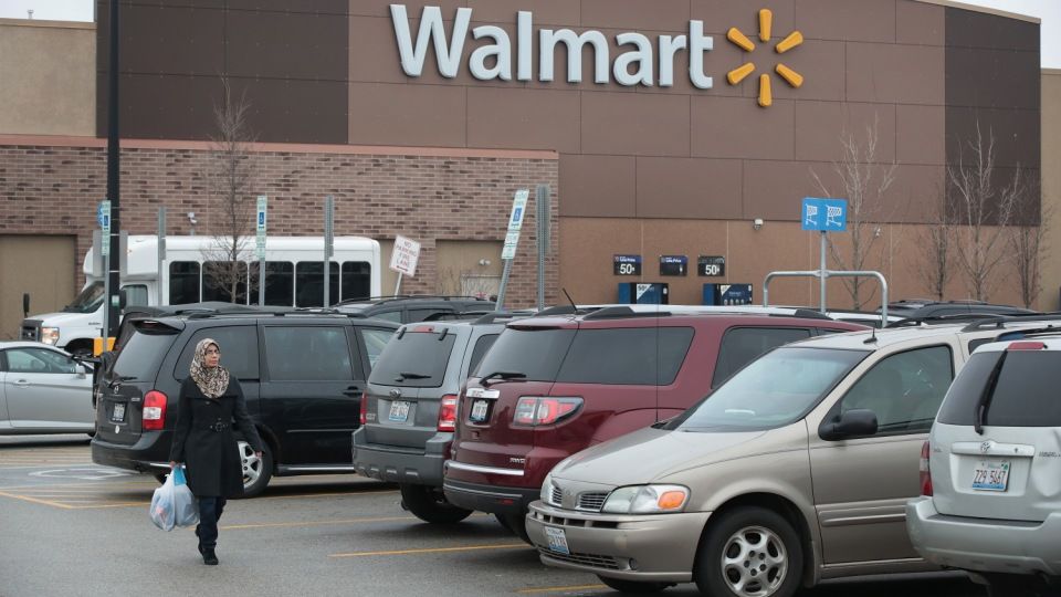 В крупной американской розничной сети Walmart начнут продавать автомобили. 