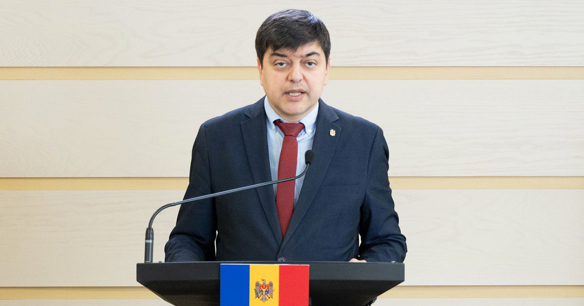 Vartanean cere revocarea preşedintei CEC: O acuză de părtinire politică.