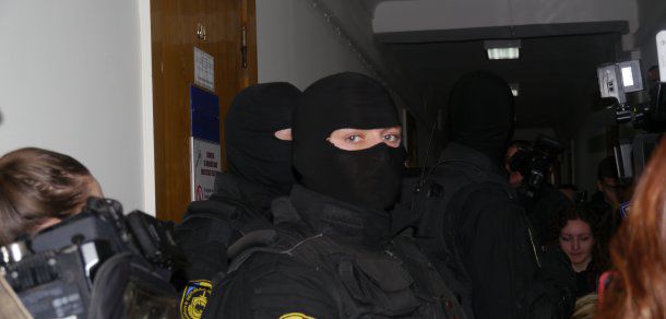 Decizia Judecătoriei Buiucani, cu privire la prelungirea arestului lui Vlad Filat cu încă 30 de zile, va fi examinată de magistrații Curții de Apel.