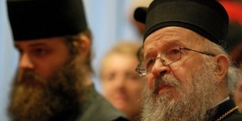  Doi episcopi ai bisericilor ortodoxe siriene au fost răpiți, luni, de un grup armat, într-un sat din provincia Alep, în nordul Siriei.