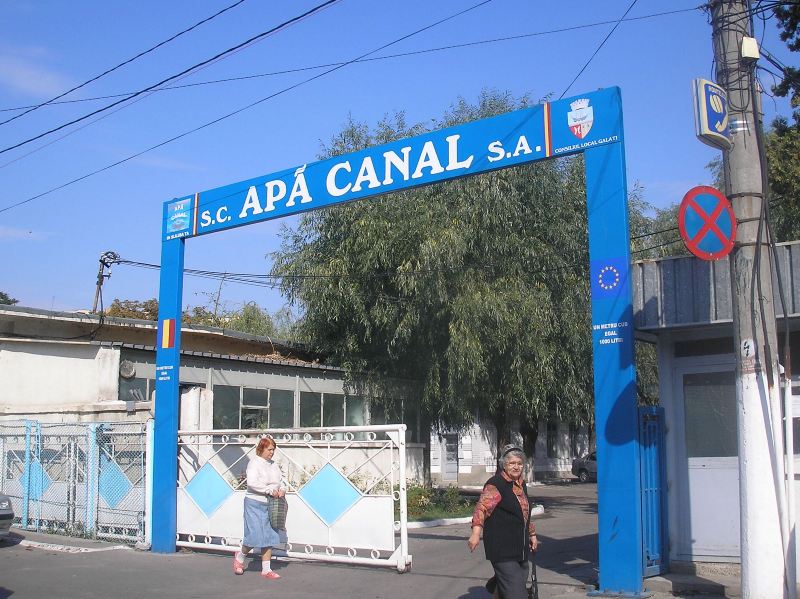 Primăria recunoaște datoriile și se arată dispusă să le achite. În același timp, refuză să acopere orice cheltuieli pentru reabilitarea conductelor. 