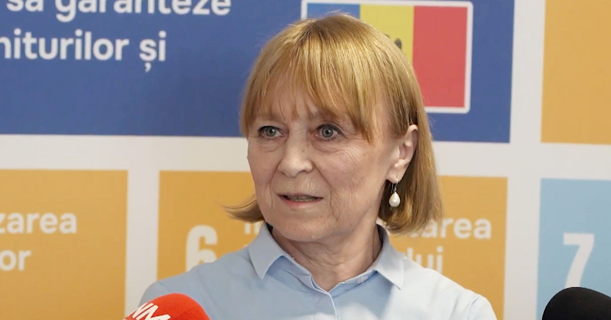 Немеренко обратилась в полицию: Шины авто прокололи.