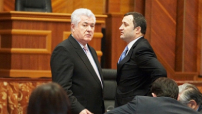 Liderul PCRM, Vladimir Voronin, a acumulat anul trecut din activitatea parlamentară, peste 115 mii de lei.