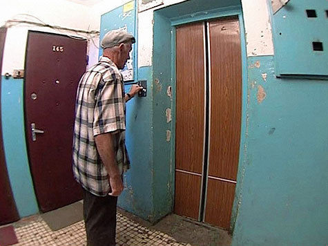 Температура в машинных помещениях лифтов доходит до 50 градусов по Цельсию.