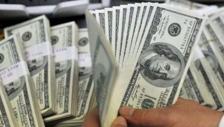 Молдаване, работающие за границей, за первые 8 месяцев нынешнего года прислали домой 1 млрд 21 млн долларов.