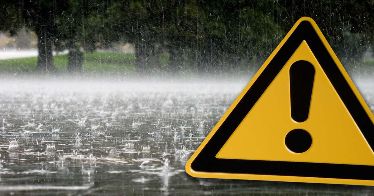 Avertizare meteo: Cod Galben de ploi cu fulgere, izolat cu vânt puternic.