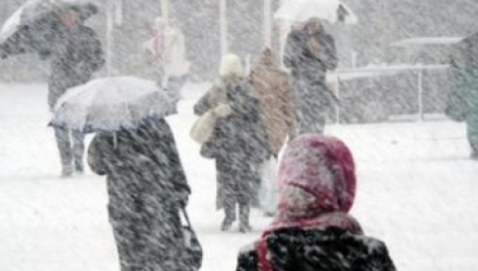 Serviciul meteorologic al Canadei a emis o avertizare de „rafale puternice de vânt", cu o intensitate de până la 70 de kilometri pe oră.