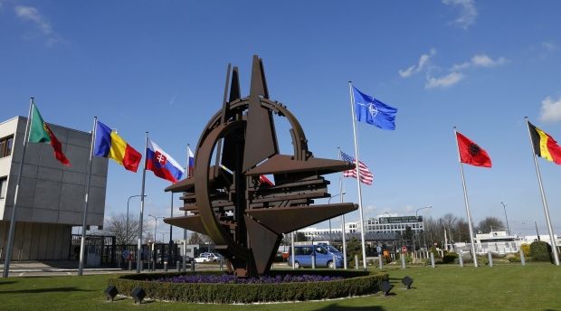 В марте 2014 года, за вступление Украины в НАТО высказались 34% опрошенных.