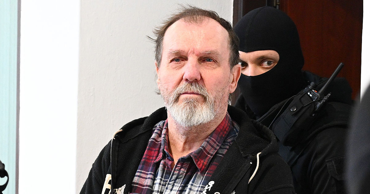 Обвиняемого в покушении на Фицо переведут в тюрьму из психбольницы.