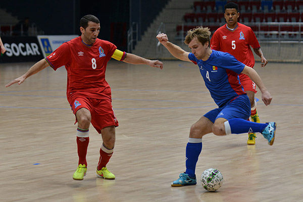 Tricolorii au suferit două înfrângeri cu 1-6 și 2-3.