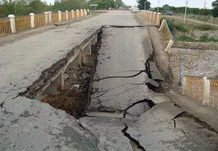 Движение транспорта на этом участке автодороги остановлено. Фото: news.pn