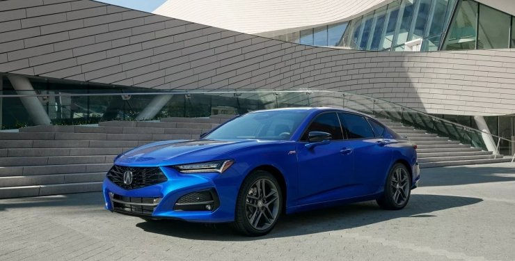 Honda представила яркого конкурента BMW 3 Series и Audi A4.