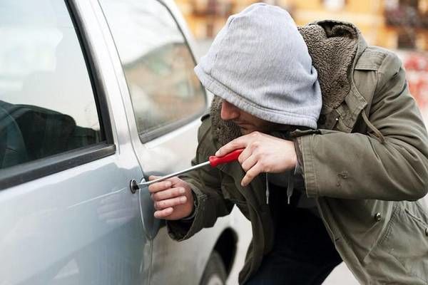 В Дубоссарах участились кражи из автомобилей.