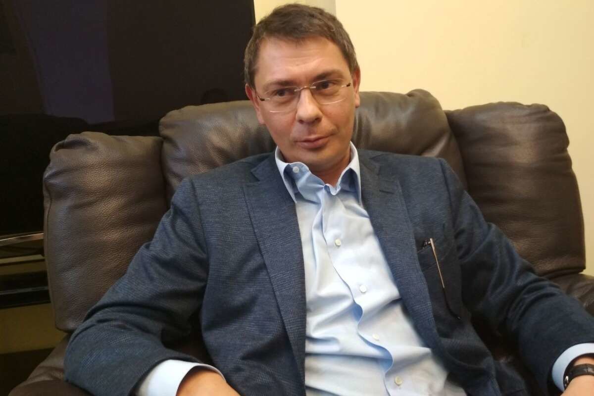 Украинский политик выпил водки и сорвал заседание суда.