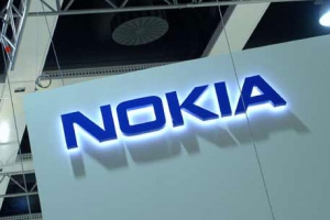 În 11 februarie 2011, Stephen Elop, CEO-ul Nokia, a anunțat o alianță strategică cu Microsoft.
