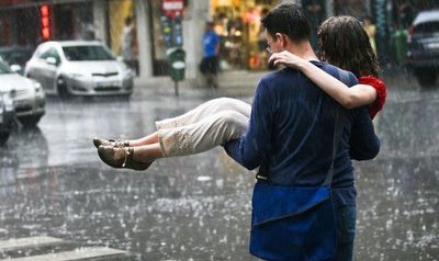 Potrivit meteorologilor, ploile vor ține până sâmbătă, începând de duminică va reveni vremea frumoasă.