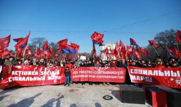 Коммунисты объявили сбор своих сторонников в 10.00 у Академии наук, откуда они собираются пройти маршем по проспекту Штефана чел Маре до ул. Марии Чиботари.