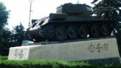 Monumentul Victoriei şi tancul din centrul municipiului Bălţi au fost vandalizate în vara anului trecut.
