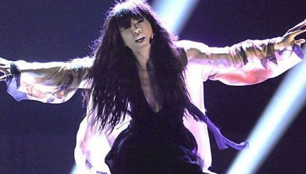 Mai mulţi membri ai acelei grupări aveau bilete pentru Eurovision