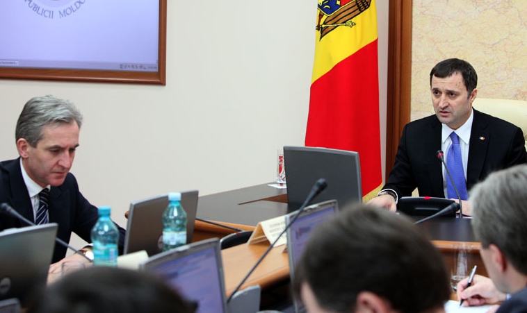 Cabinetul de miniștri în exercițiu a încercat să treacă în Parlament mai multe inițiative legislative.