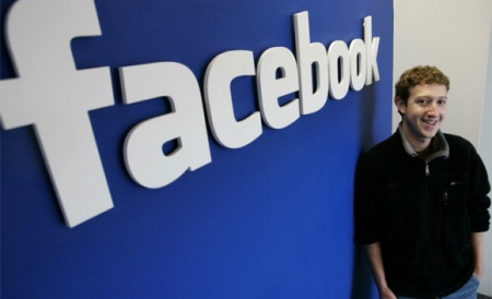 In 2006, Microsoft a cumpărat acţiuni în valoare de 240 de milioane de dolari la Facebook.