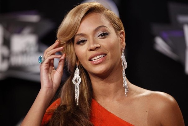 Beyonce a menţionat în documentarul despre viaţa ei că înainte să o aibă pe micuţa Blue Ivy, a suferit un avort spontan.