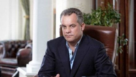 În așteptarea următoarei scrisori, în care să văd răspunsuri la toate doleanțele poporului, al dumneavostră,umil cititor de țidule,