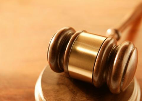Одного из солдат за грабеж и хулиганство приговорили к пяти годам лишения свободы, остальных — к двум годам с отсрочкой приговора на два года. Фото: news.astv.ru 
