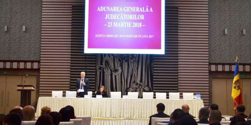 CV-urile judecătorilor învingători fără concurenţă.