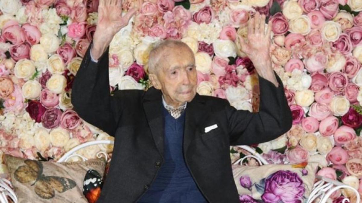 Думитру Команеску в возрасте 111 лет.