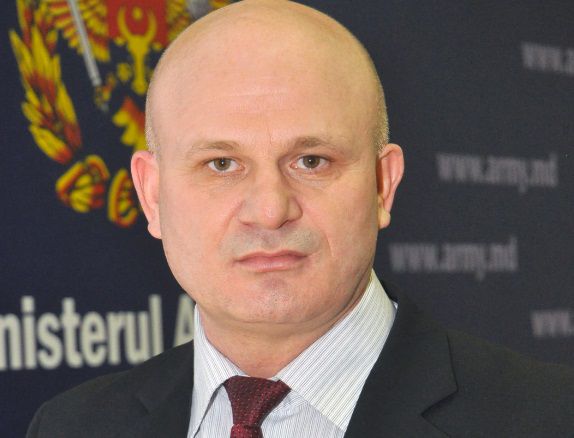 Замминистра обороны Александру Чимбричук.