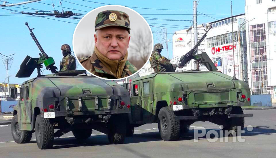 У Додона потребовали объяснений за военную технику на улицах Кишинёва во время COVID-19.
