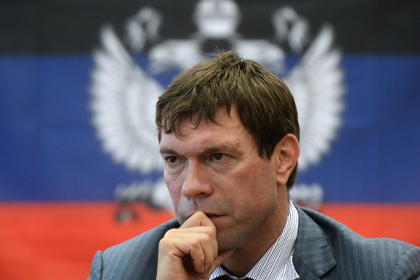 «За ночь арестовали всех милиционеров, вывезли из города... Вычисляют тех, кто помогал кормить раненых», — утверждает Царев.