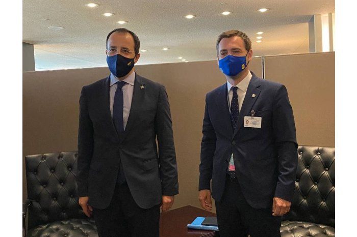 Глава МИДЕ Нику Попеску провел встречу с министром иностранных дел Кипра.