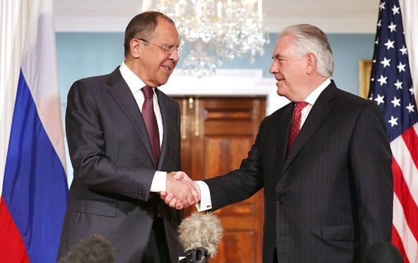 Тиллерсон призвал Лаврова вернуть наблюдателей на Донбасс.