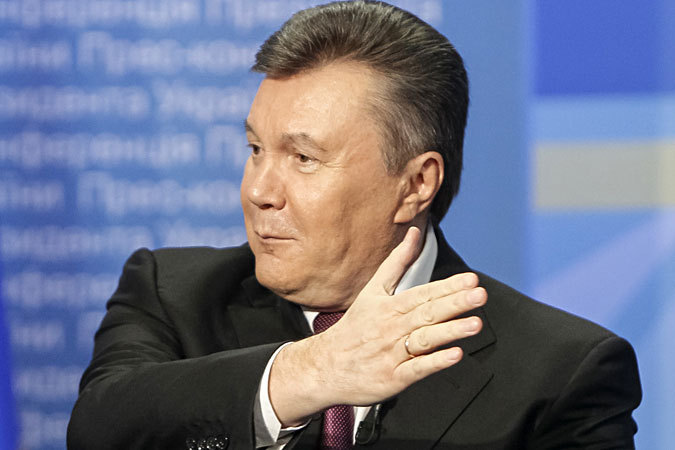 И только Виктор Янукович, слушая все это со всех стороне, наверняка ни на минуту не перестает торговаться. Фото: REUTERS