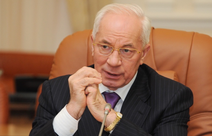 Премьер отметил, что Киев обращался к европейской стороне с просьбой помочь с восстановлением товарооборота из-за снижения объемов торговли с Россией, но не получил гарантий.